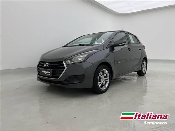 HYUNDAI HB20 1.6 COMFORT PLUS 16V FLEX 4P AUTOMÁTICO HYUNDAI HB20 1.6 COMFORT PLUS 16V FLEX 4P AUTOMÁTICO